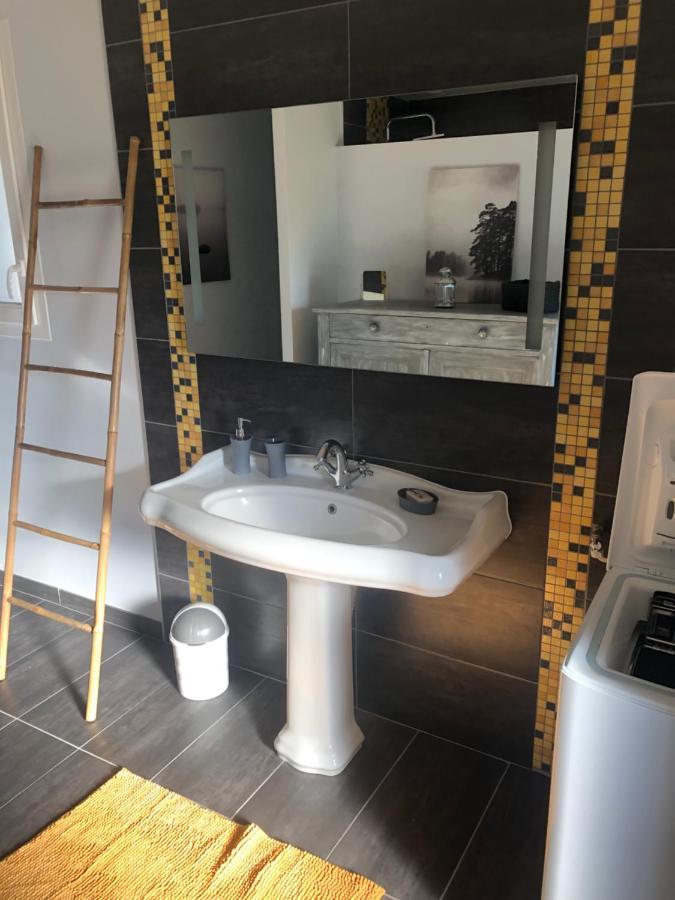 Appartement Les Vieille tuiles à Cudos Extérieur photo